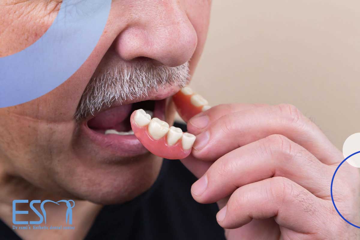 چگونه می‌توانم درد دندان مصنوعی را کاهش دهم؟